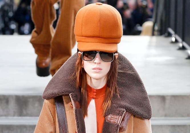 marc_jacobs ready to wear fall winter 2017-18 new-york february 2017 clothing apparel person human sunglasses accessories accessory
