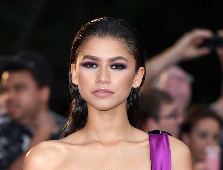 zendaya arts culture and entertainment london feedrouted_global england person human fashion premiere evening dress clothing gown robe apparel