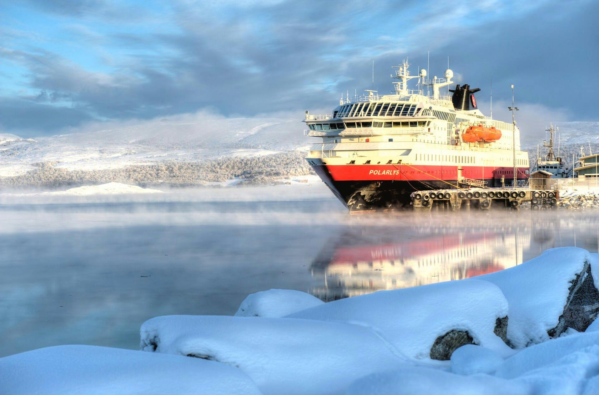hurtigruten aachen 52080 watercraft vehicle transportation boat ferry ship icebreaker